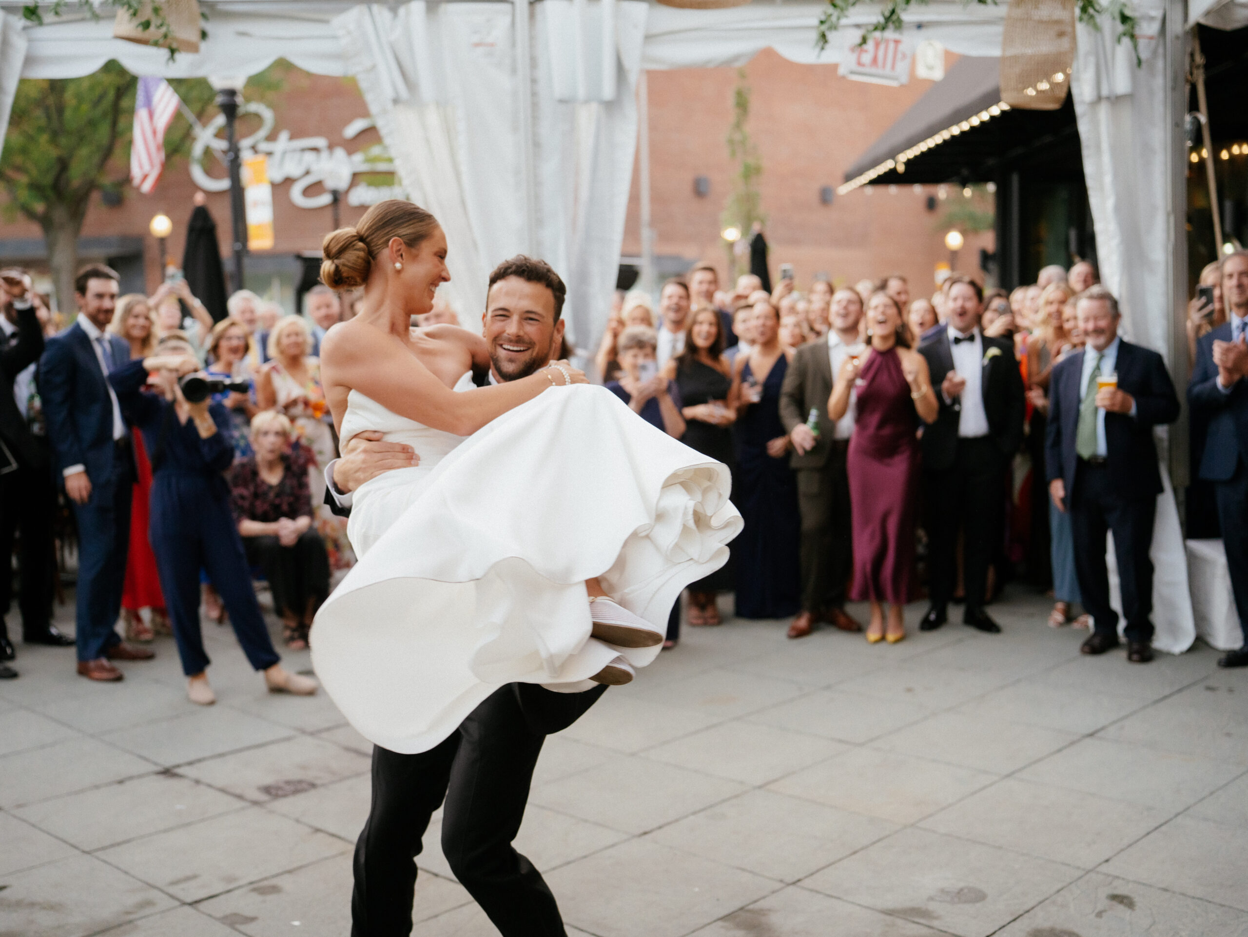 Wedding reception at 1776 Morristown restaurant NJ with outdoor patio and band