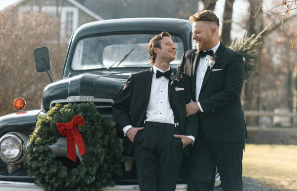 A Christmas wedding at Inn at Millrace Pond in Hope NJ.