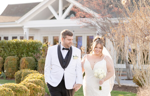 Waterfront Views Set the Scene for This Crystal Point Yacht Club Wedding