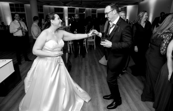 She Secretly Recorded Their First Dance Song and He Didn’t Even Recognize Her Voice At This Maritime Parc Wedding