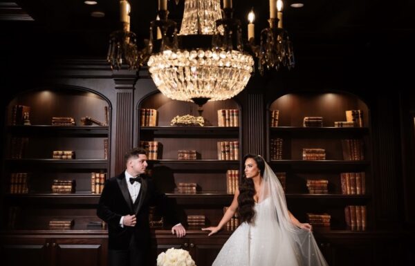 A Fake First Look, Coffee and Donuts at Midnight & a Christmas Dream at Park Chateau Estate