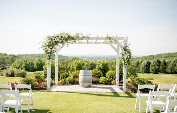 Two Competitive Runners, One Chance Meeting & a Perfect June Wedding at SkyView Golf Club