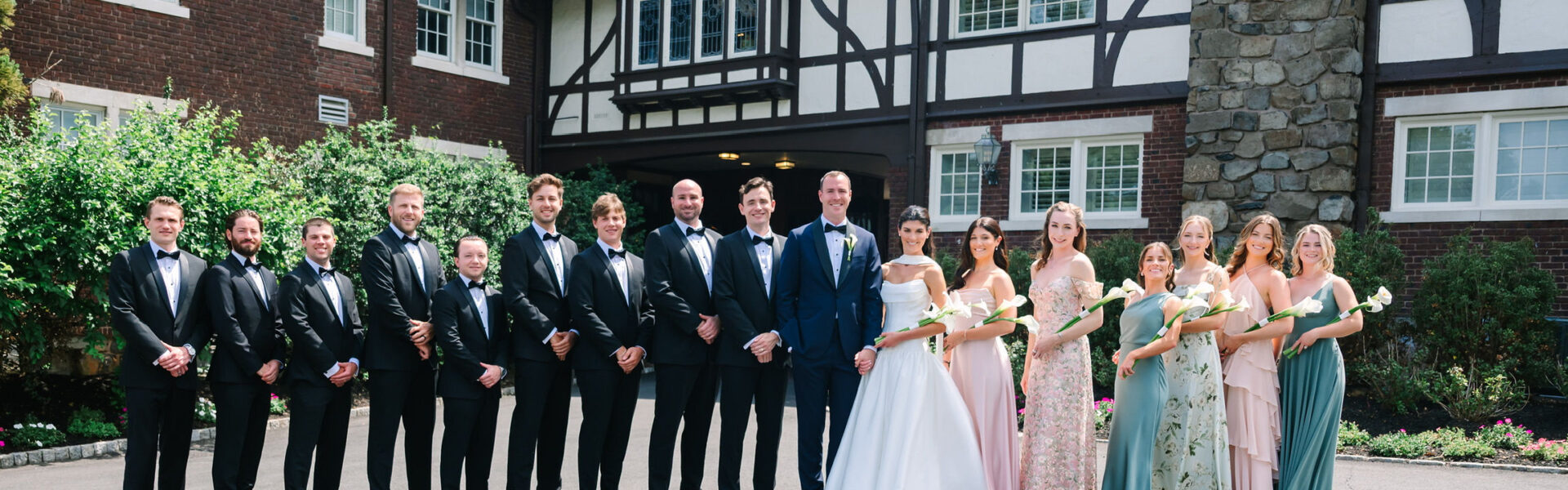 She Skipped the Veil and Wore Her Late Grandmother’s Pearls at This Classic Summer Wedding at Baltusrol Golf Club