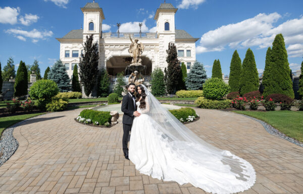 Blush Pink, Candlelight & a Two-in-One Gown at This Timeless Summer Wedding at The Legacy Castle