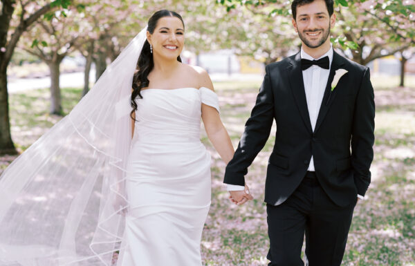 A Classic & Chic Spring Wedding With Manhattan Skyline Views at Liberty House