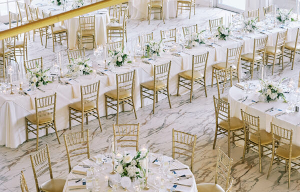 A Classic & Chic Spring Wedding With Manhattan Skyline Views at Liberty House
