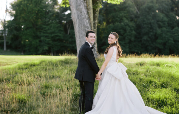 A Timeless Summer Wedding with Blue Hydrangeas at Edgewood Country Club