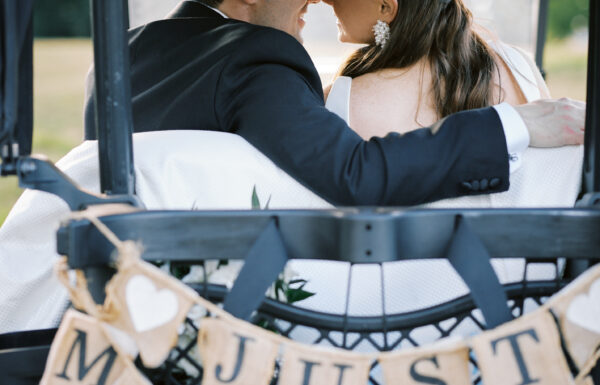 A Timeless Summer Wedding with Blue Hydrangeas at Edgewood Country Club