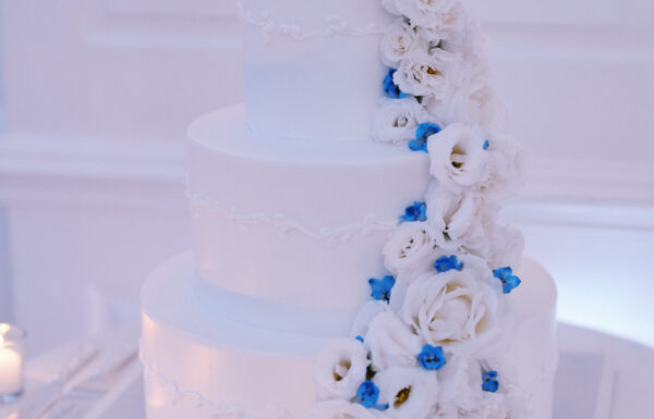 A Timeless Summer Wedding with Blue Hydrangeas at Edgewood Country Club
