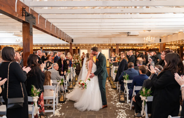 A Vintage Truck, a Barn Ceremony & More Rustic Touches at The Hamilton Manor