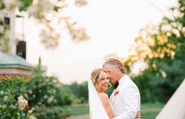A Sunset Color Palette & 385 Floating Candles at This Spectacular Pendry Natirar Wedding