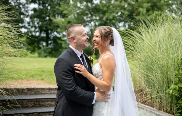 Three Shades of Green, Sunflowers Everywhere, and the Most Joyful Summer Wedding at Beaver Brook Country Club