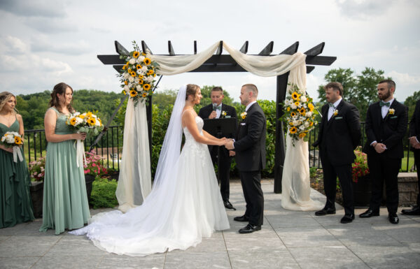 Three Shades of Green, Sunflowers Everywhere, and the Most Joyful Summer Wedding at Beaver Brook Country Club