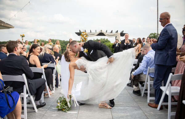 Three Shades of Green, Sunflowers Everywhere, and the Most Joyful Summer Wedding at Beaver Brook Country Club
