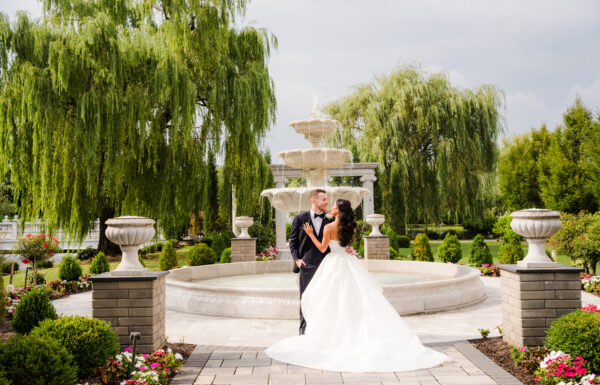 25 Pounds of Organza, a Wedding Crest, and a Royal-Style Summer Wedding at The Mansion on Main Street