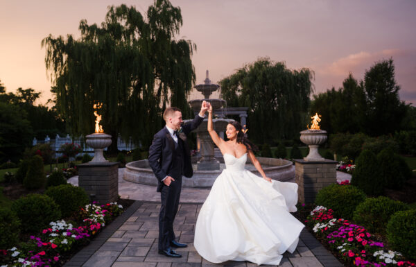 25 Pounds of Organza, a Wedding Crest, and a Royal-Style Summer Wedding at The Mansion on Main Street