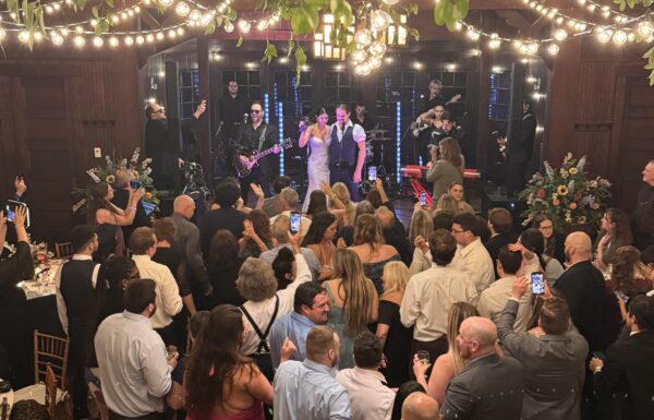 This NJ Couple Got Married in the Nor’Easter This Weekend—And Guests Said It Was One of The Best Weddings