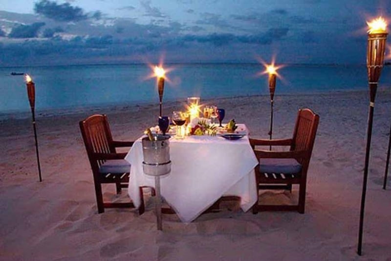 New Jersey Bride—Candlelight dinner on the beach.