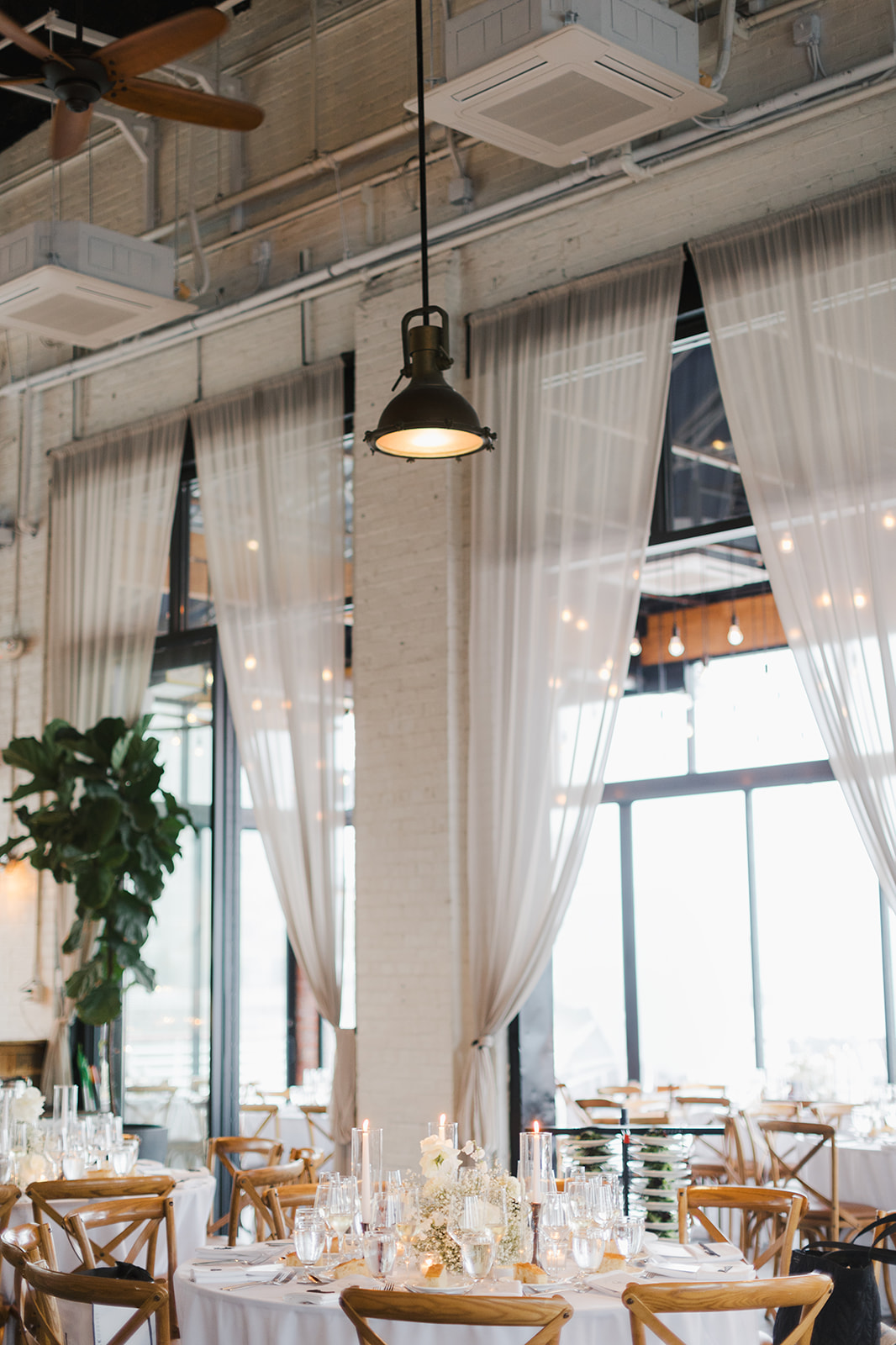 An elegant wedding at Battello in Jersey City.