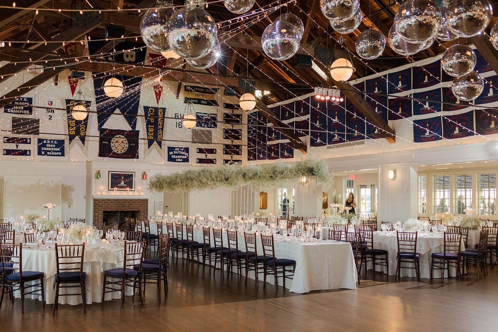Fun and chic Jersey Shore wedding at Bay Head Yacht Club.