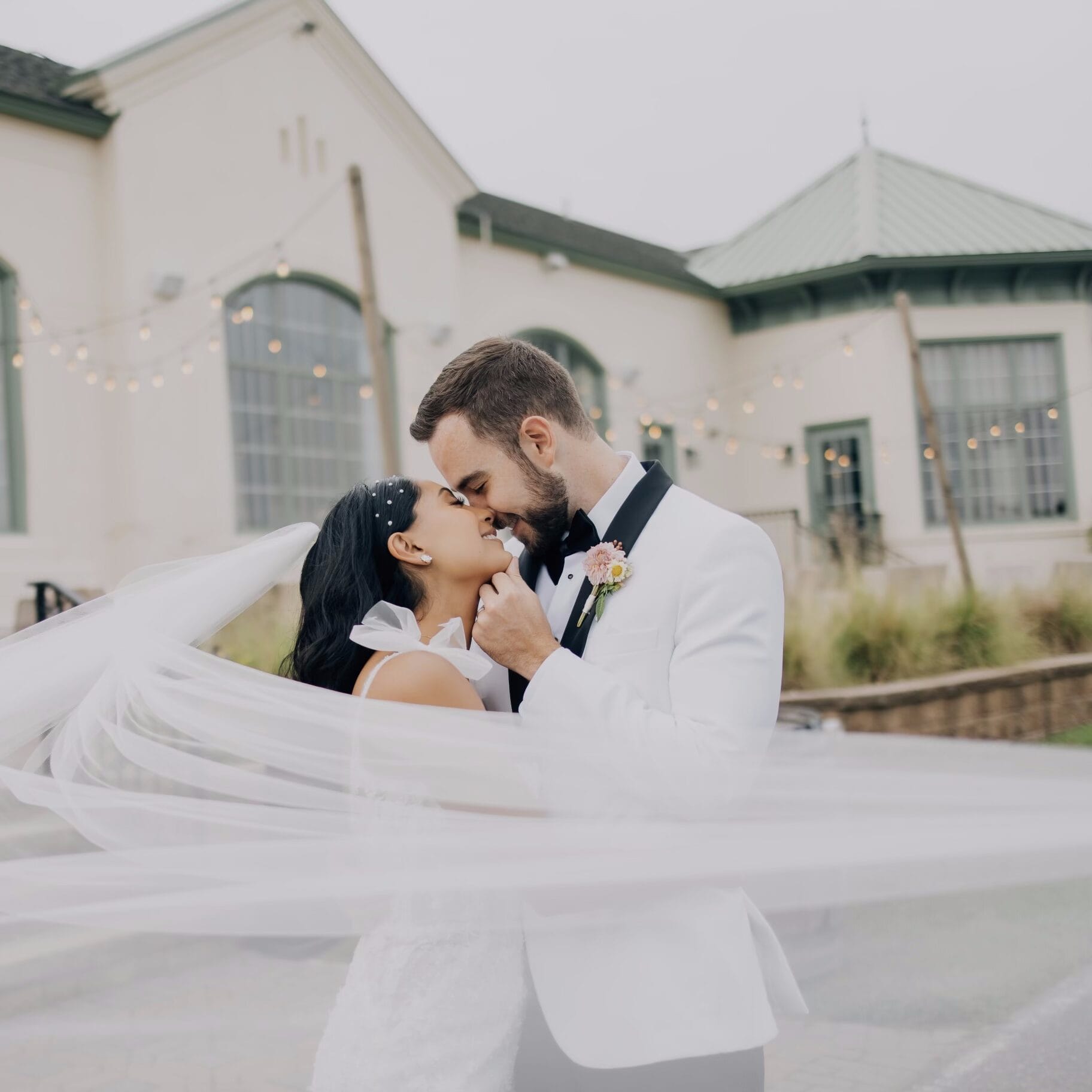 An elegant wedding at Linwood Country Club with a pastel palette.