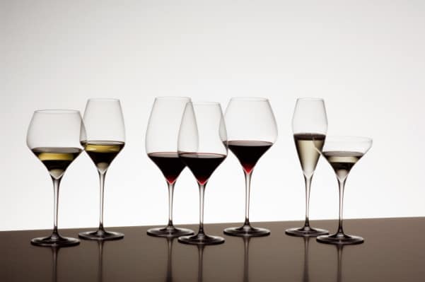 Choosing wineglasses for your wedding registry