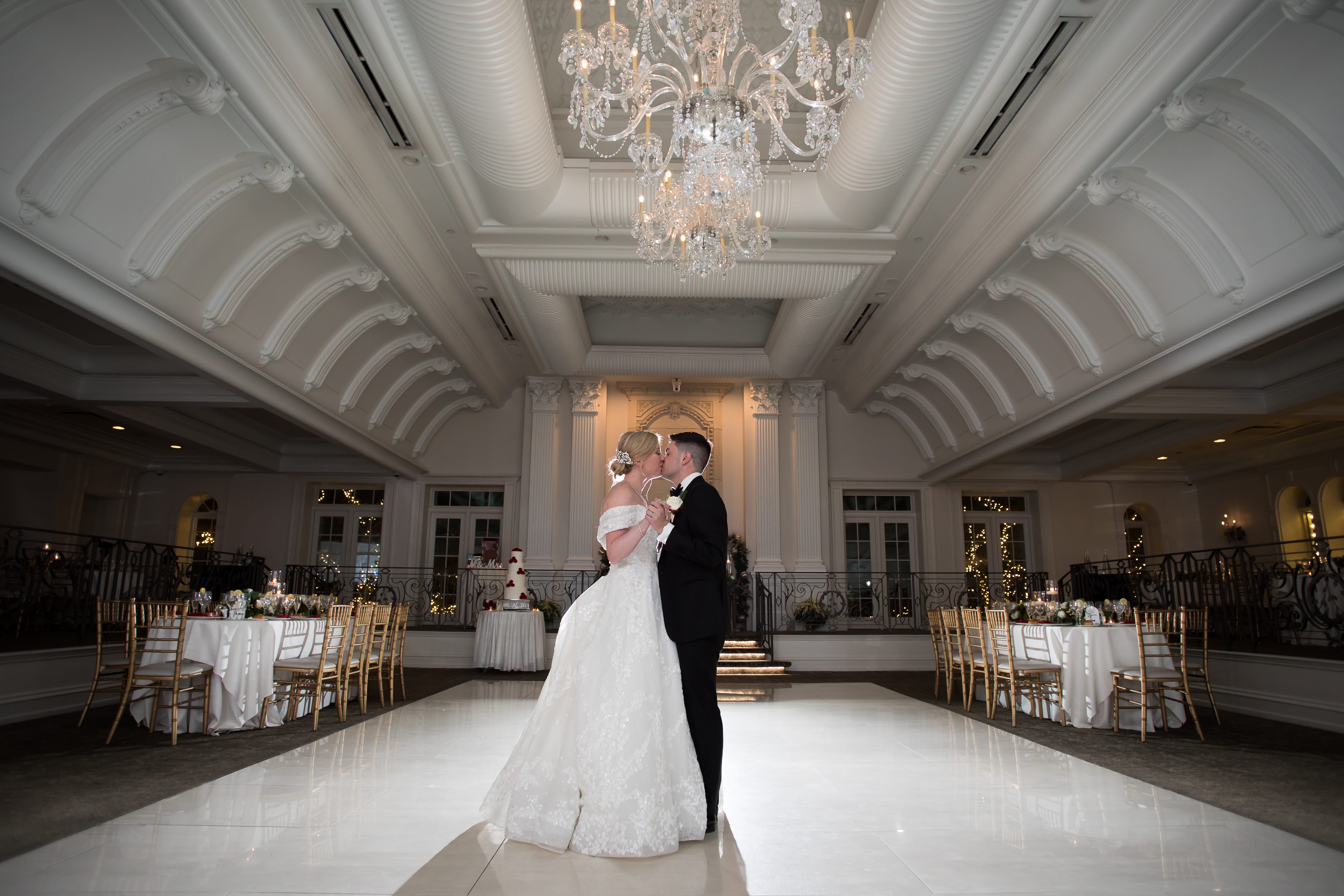 A Christmastime wedding at Nanina's in the Park.