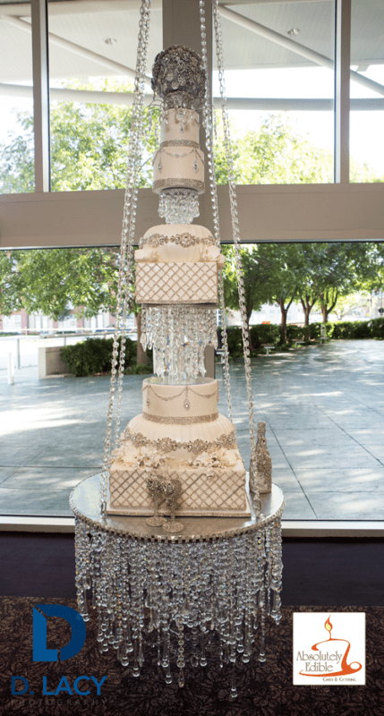 New Jersey Bride—Texas chandelier wedding cake