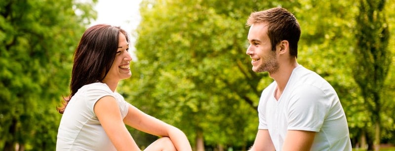 man-woman-using-couples-therapy-exercises-for-communication