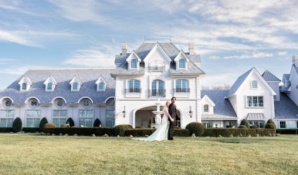 An Elegant Winter Wedding Complete With a Fireworks Show