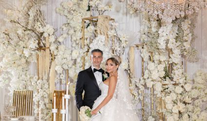Over-The-Top White Florals Created a Fairytale Wedding