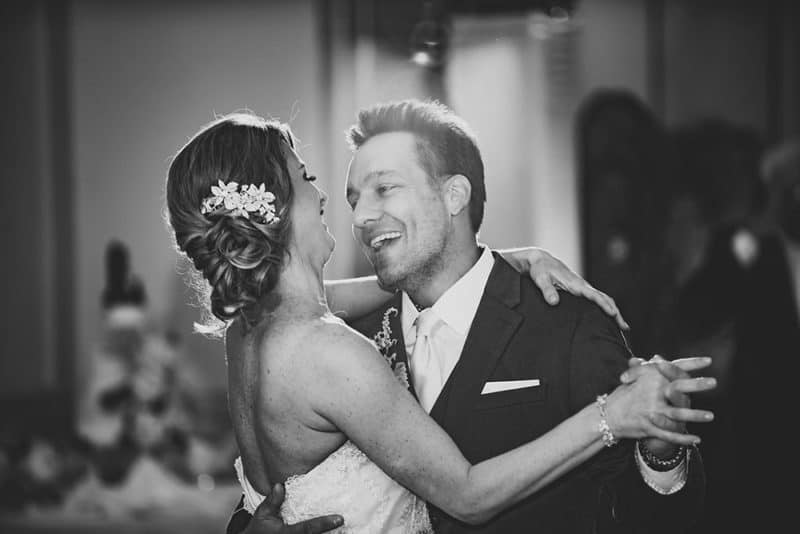Liz-and-Tommy-Smoke-Rise-Village-inn-Real-Wedding