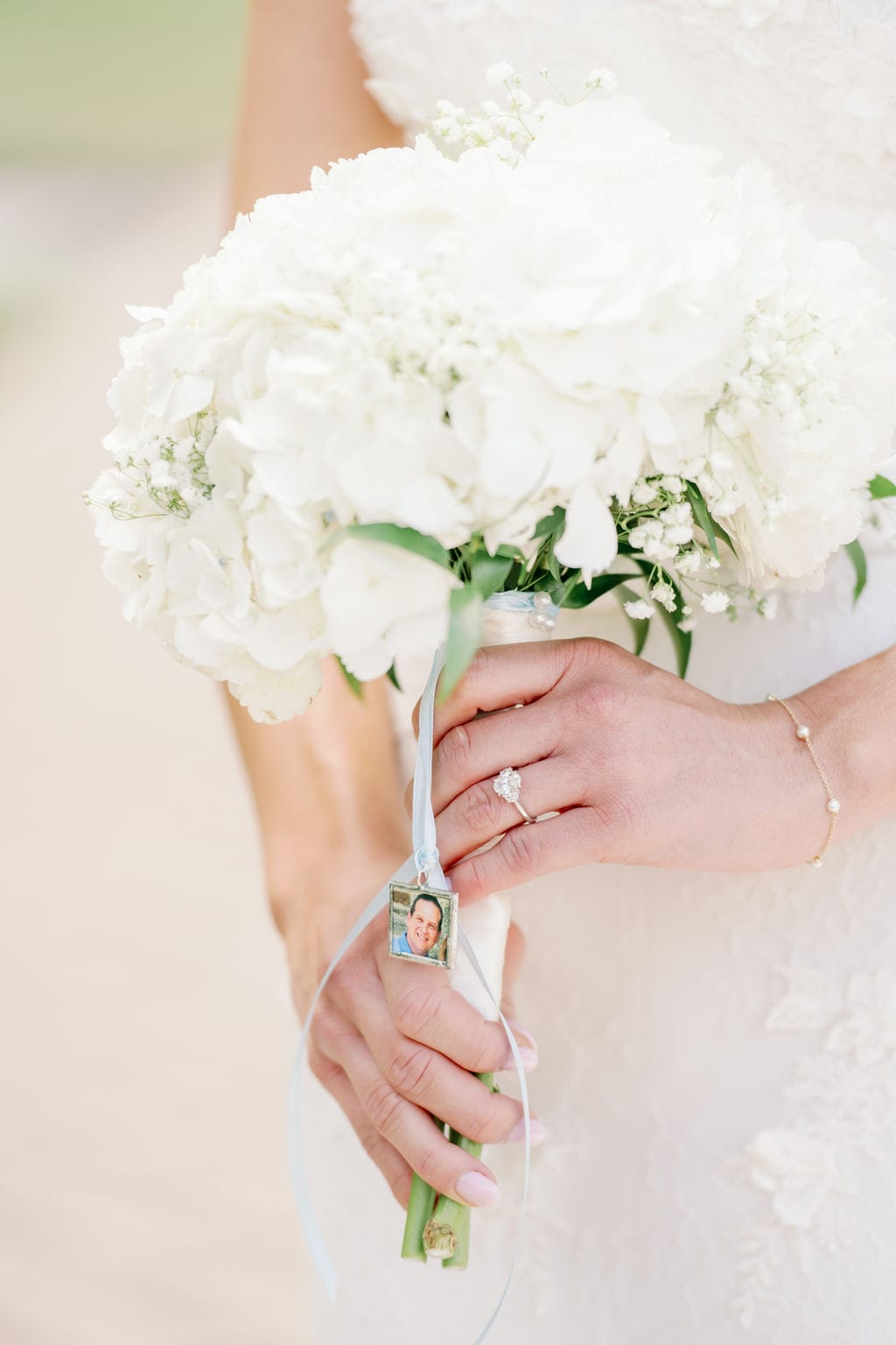 The Conservatory at the Sussex County Fairgrounds is a rustic venue wedding venue in a natural setting.