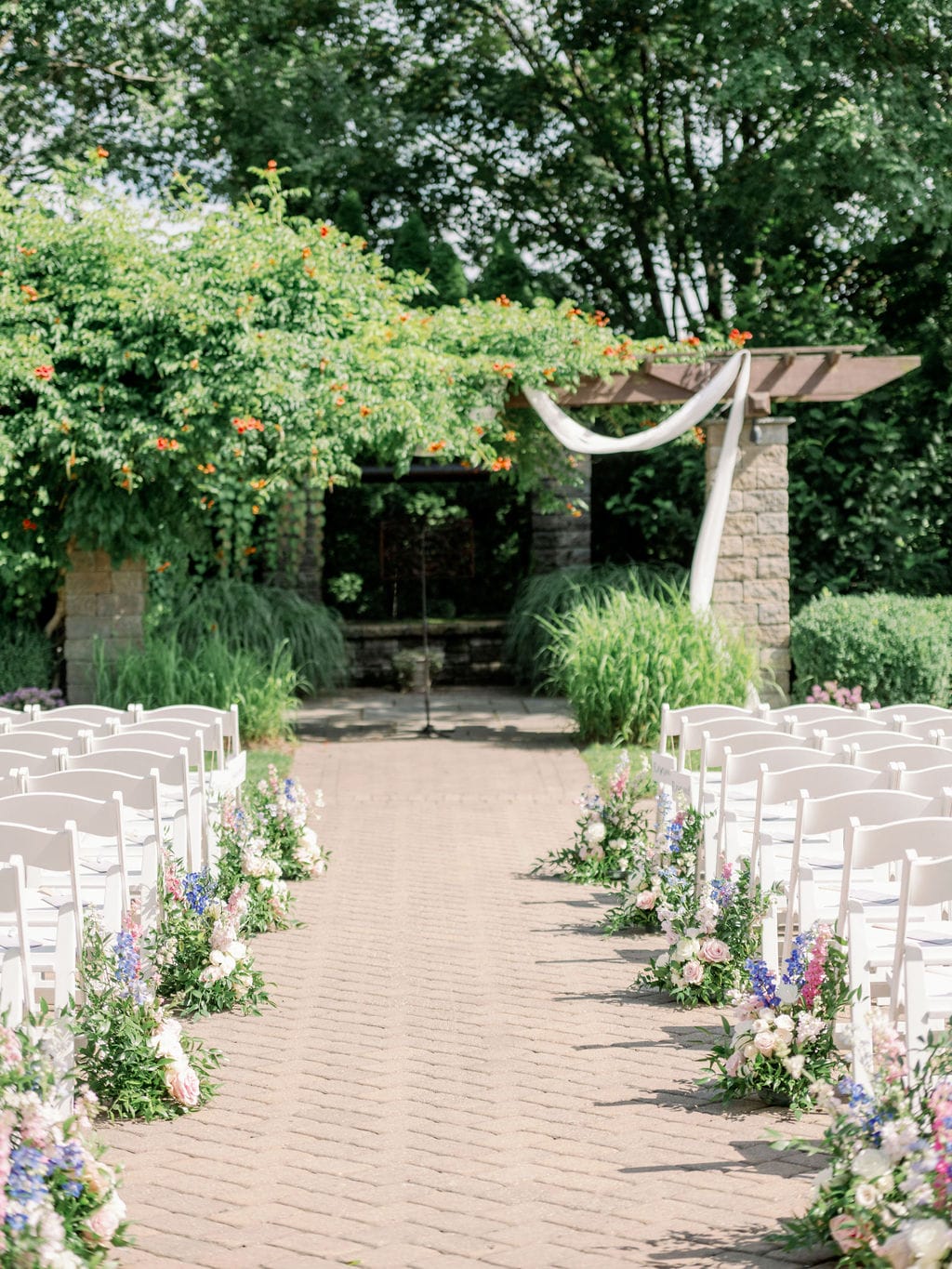 The Conservatory at the Sussex County Fairgrounds is a rustic venue wedding venue in a natural setting.