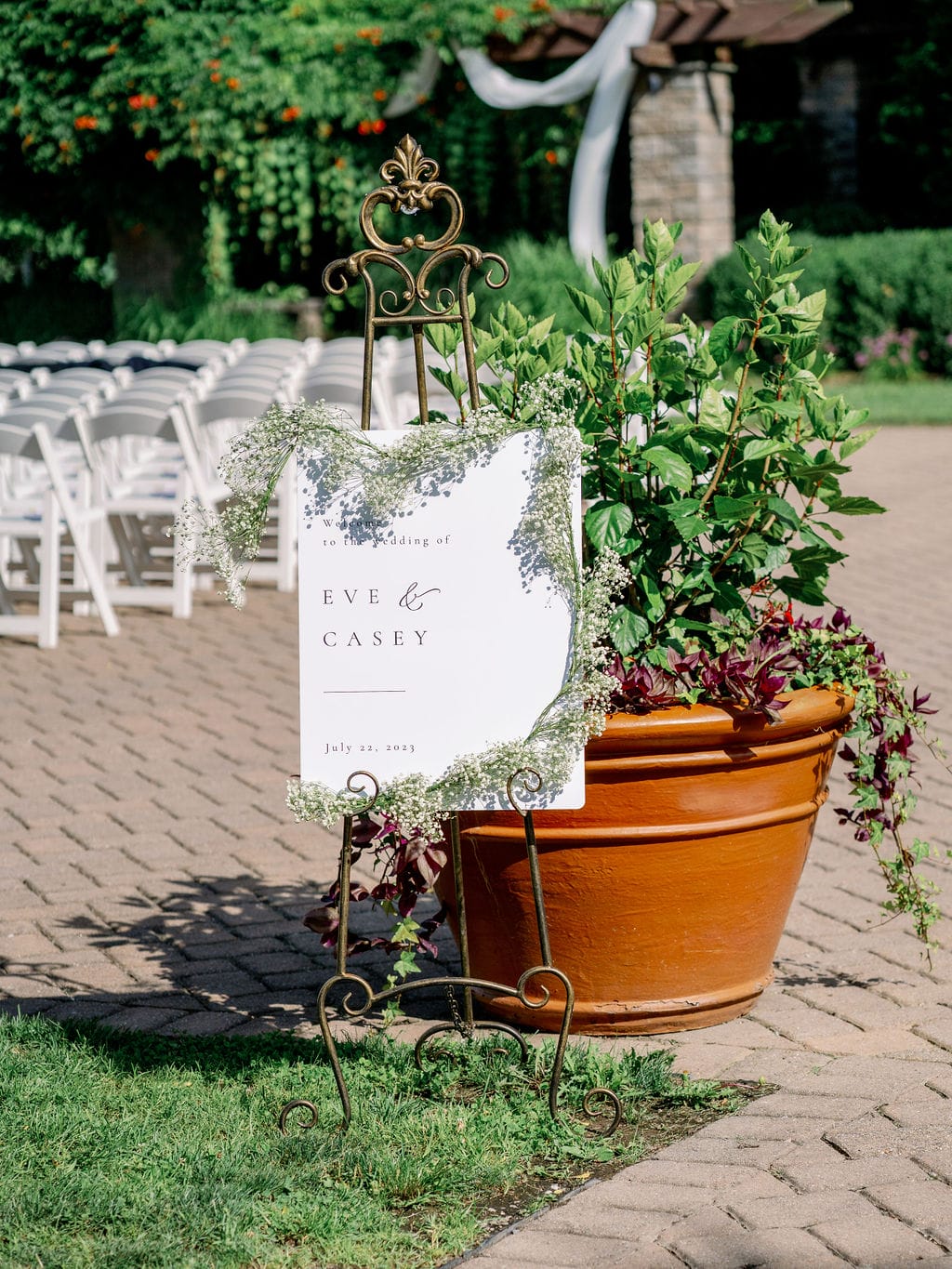 The Conservatory at the Sussex County Fairgrounds is a rustic venue wedding venue in a natural setting.