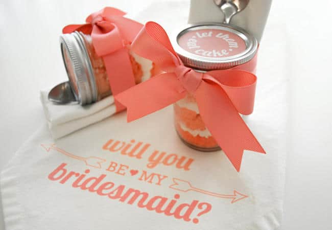 12 Creative Ways to Ask, "Will You Be My Bridesmaid?"